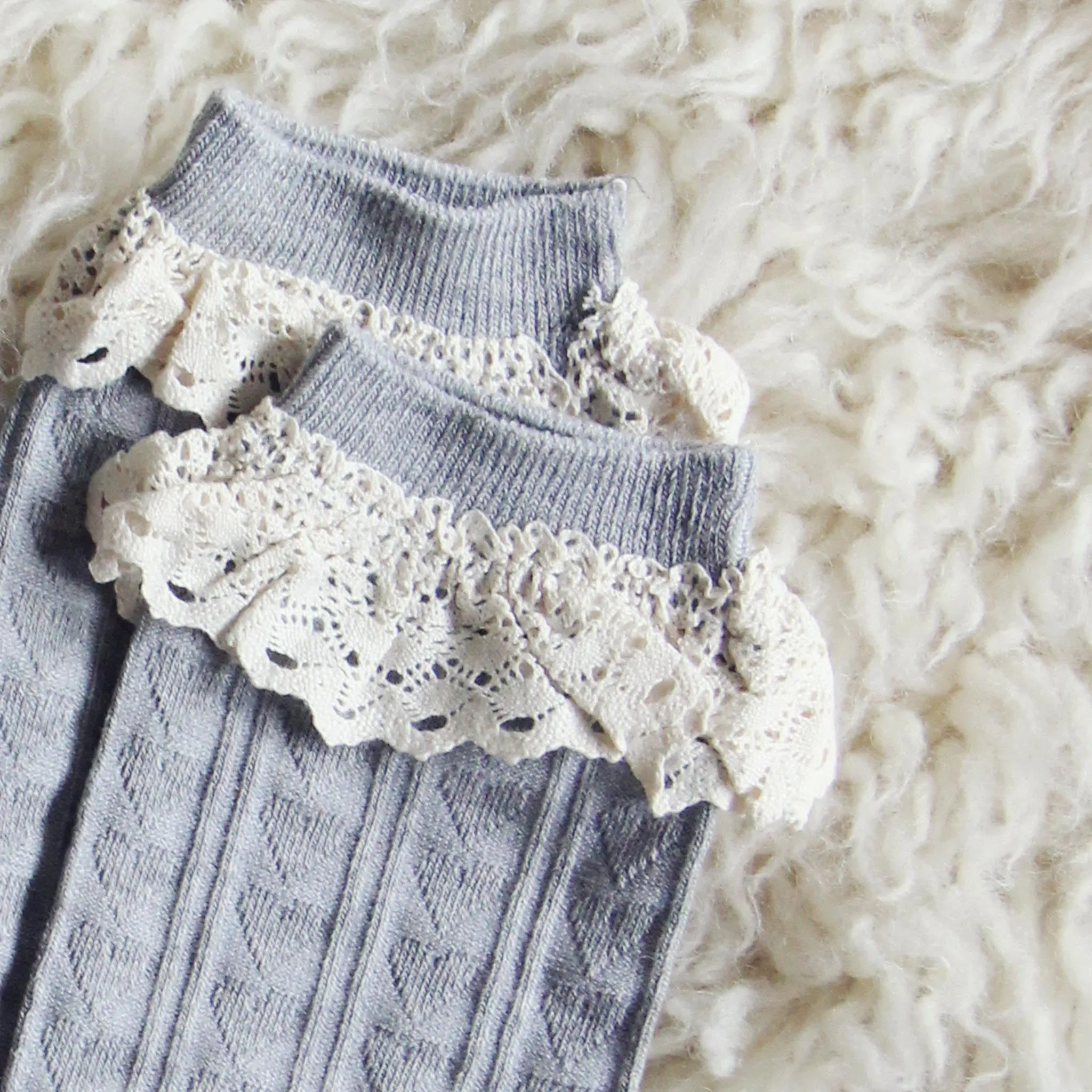 Sweetheart Lace Socks in Gray